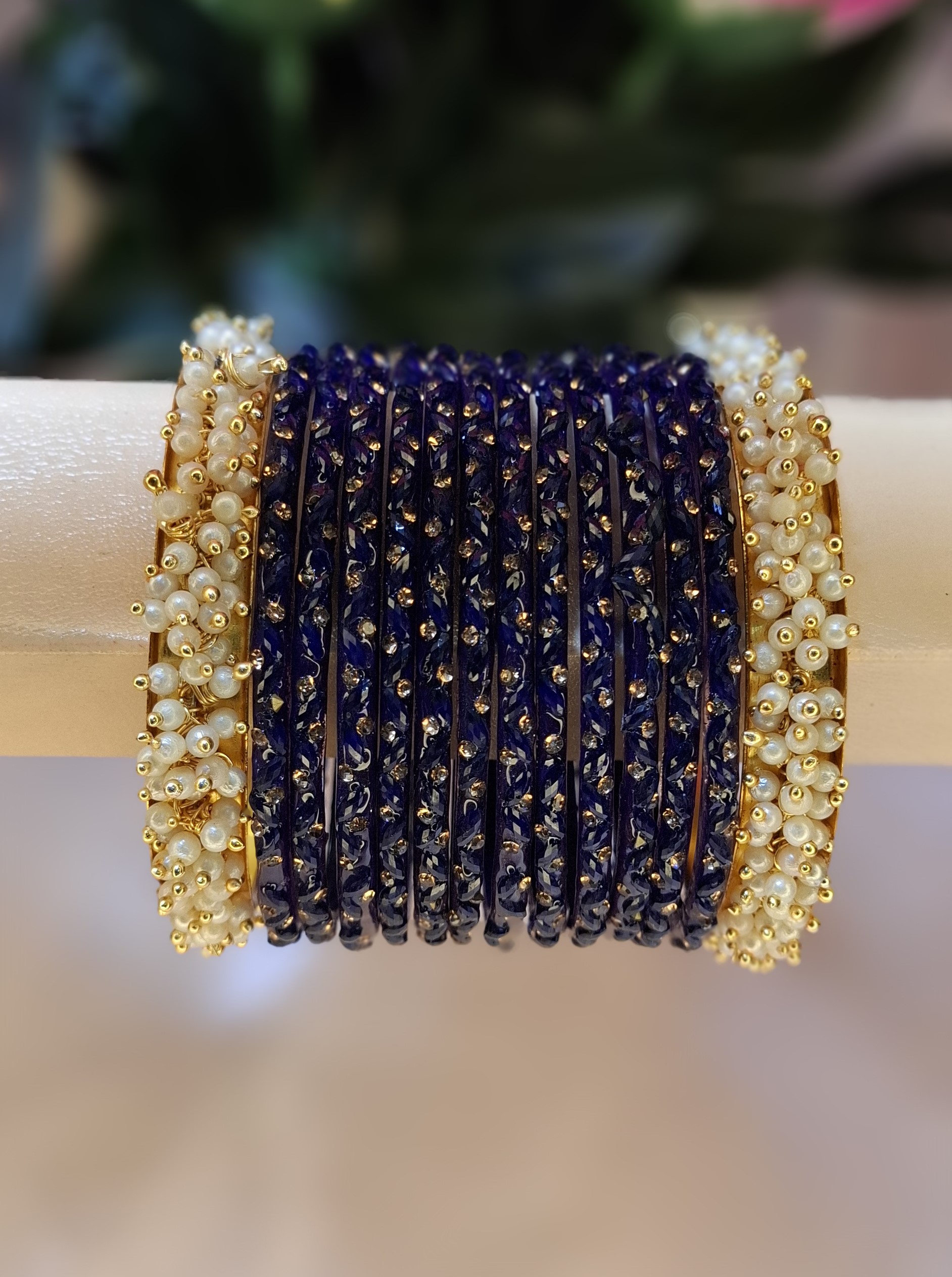 🛍️ Navy Blue Kashmiri Glass Bangles Combo (১ ডজন প্রিমিয়াম চুড়ি ও ২ পিস রাজকীয় গাজরা কড়া) ✨